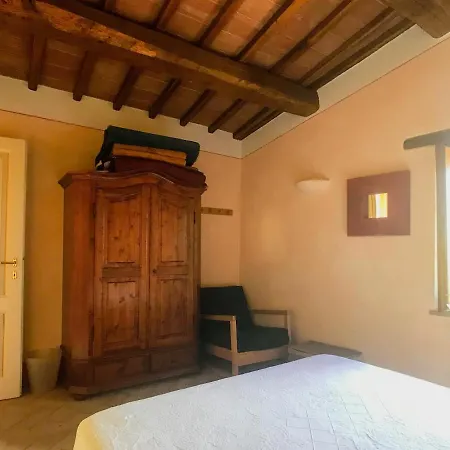 La Terrazza, Elegant Tuscan Stone House With Garden And Terrace In Holiday home *