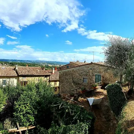 Casa vacanze La Terrazza, Historic Tuscan Stone With Garden&terrace In Cetona