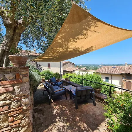 Holiday home La Terrazza, Elegant Tuscan Stone House With Garden And Terrace In