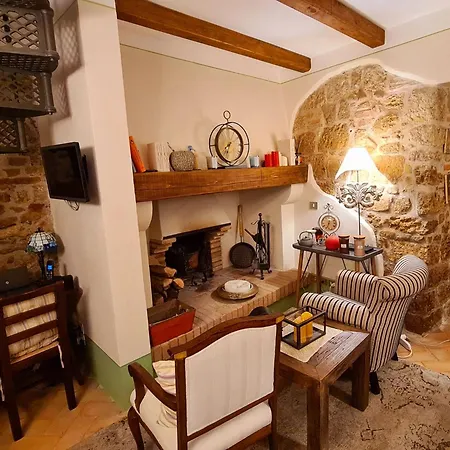 Holiday home La Terrazza, Elegant Tuscan Stone House With Garden And Terrace In *