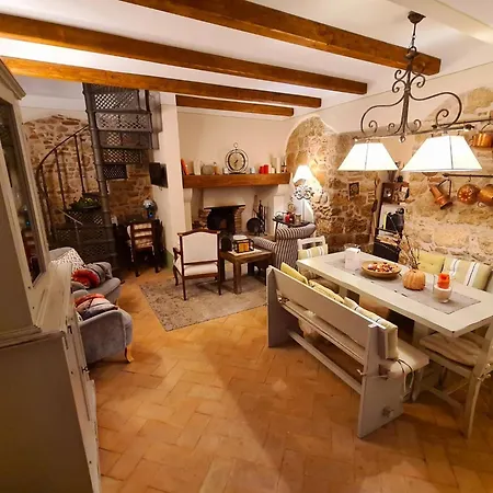 La Terrazza, Elegant Tuscan Stone House With Garden And Terrace In *